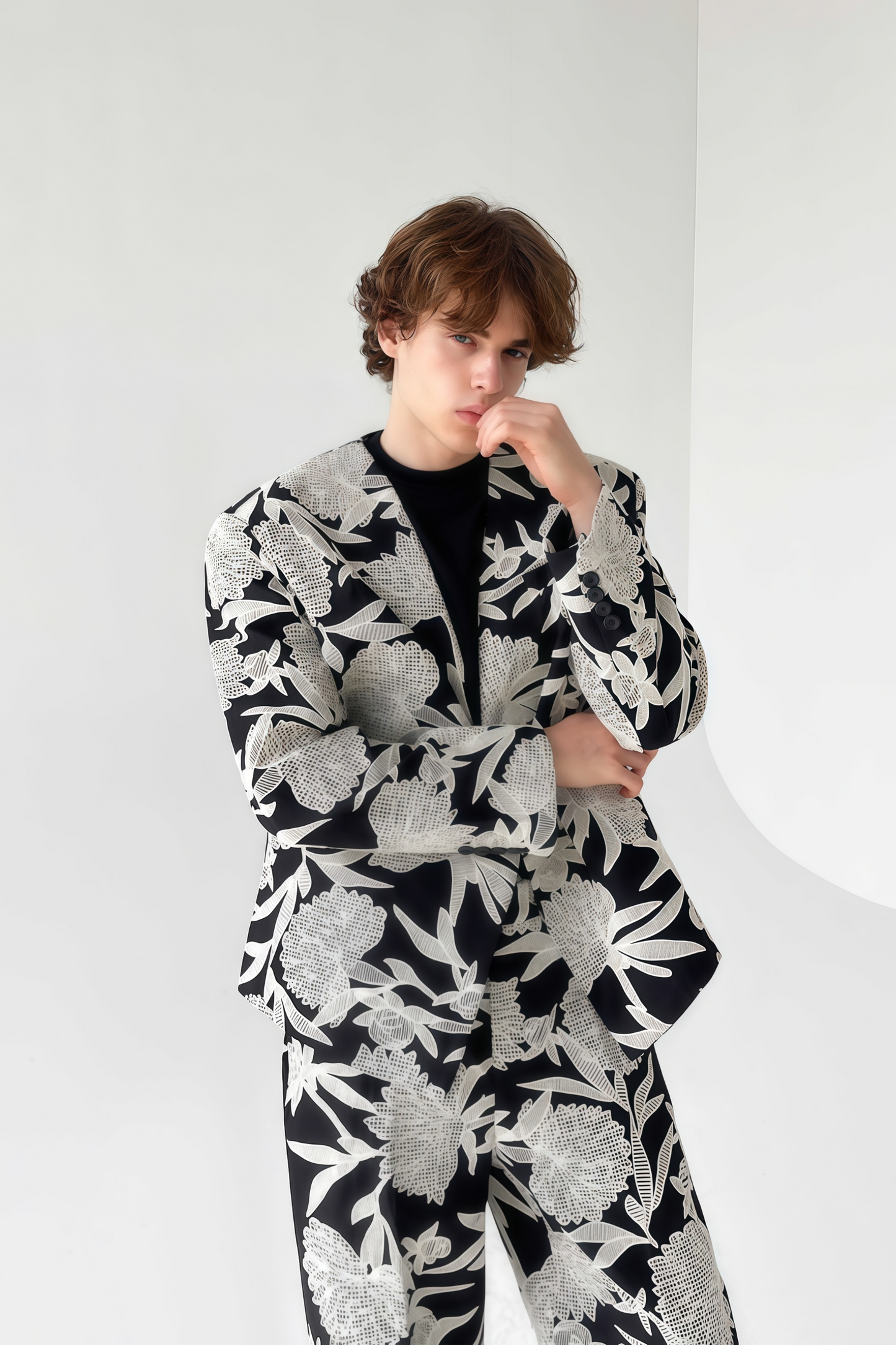 Viktor floral-embroidered suit
