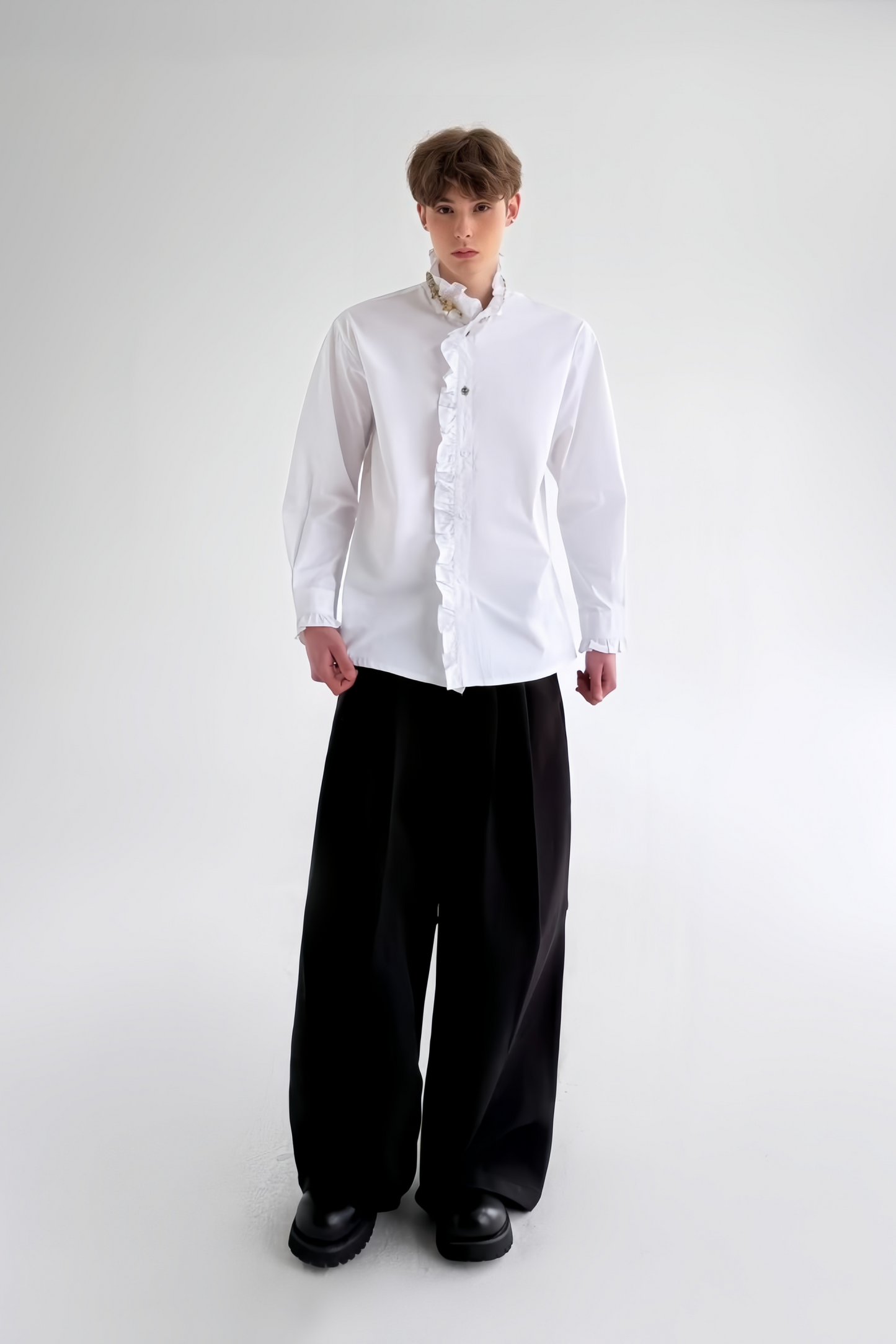 Yoris white floral-appliqué crystal-embellishment shirt