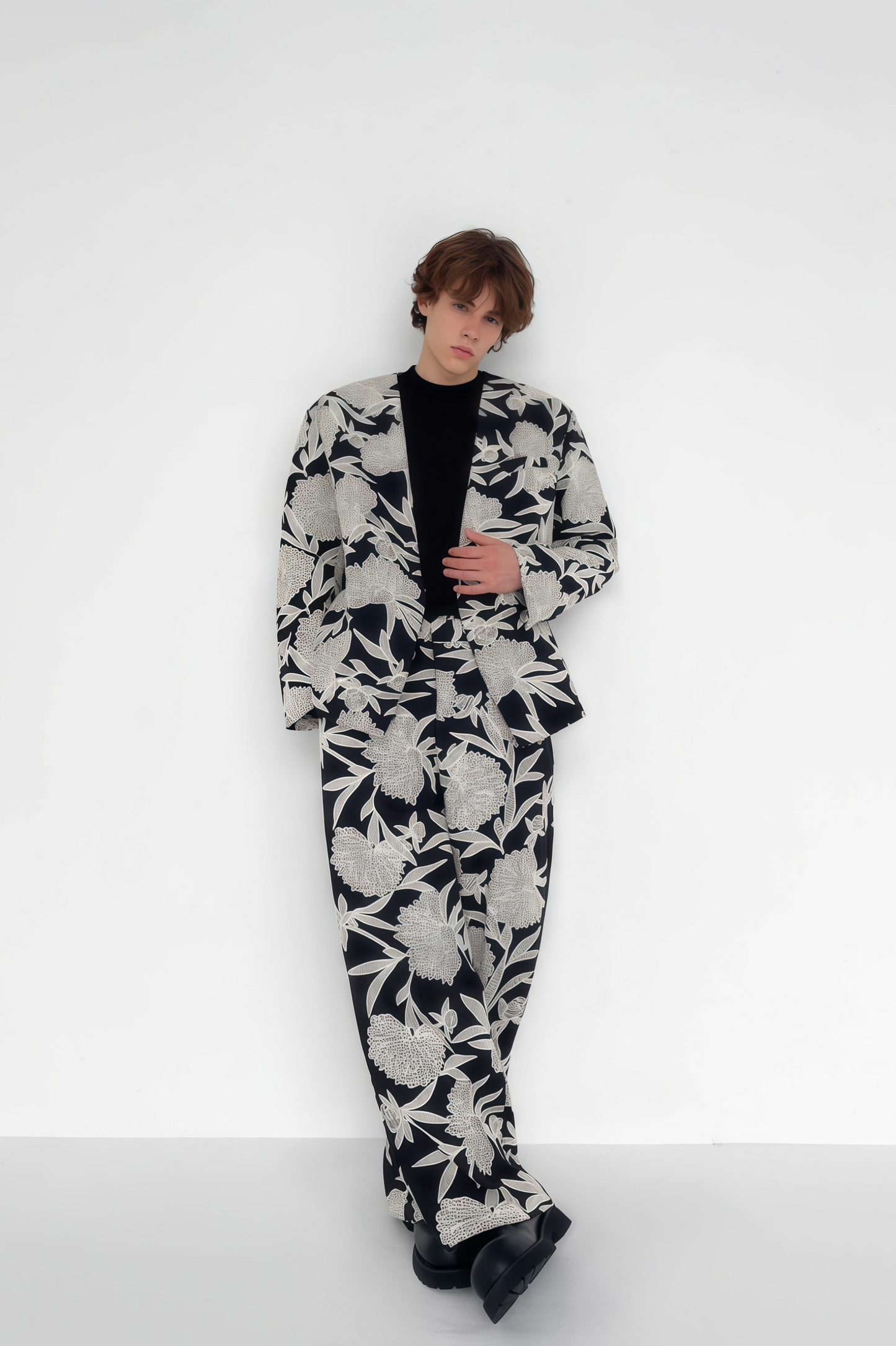 Viktor floral-embroidered suit