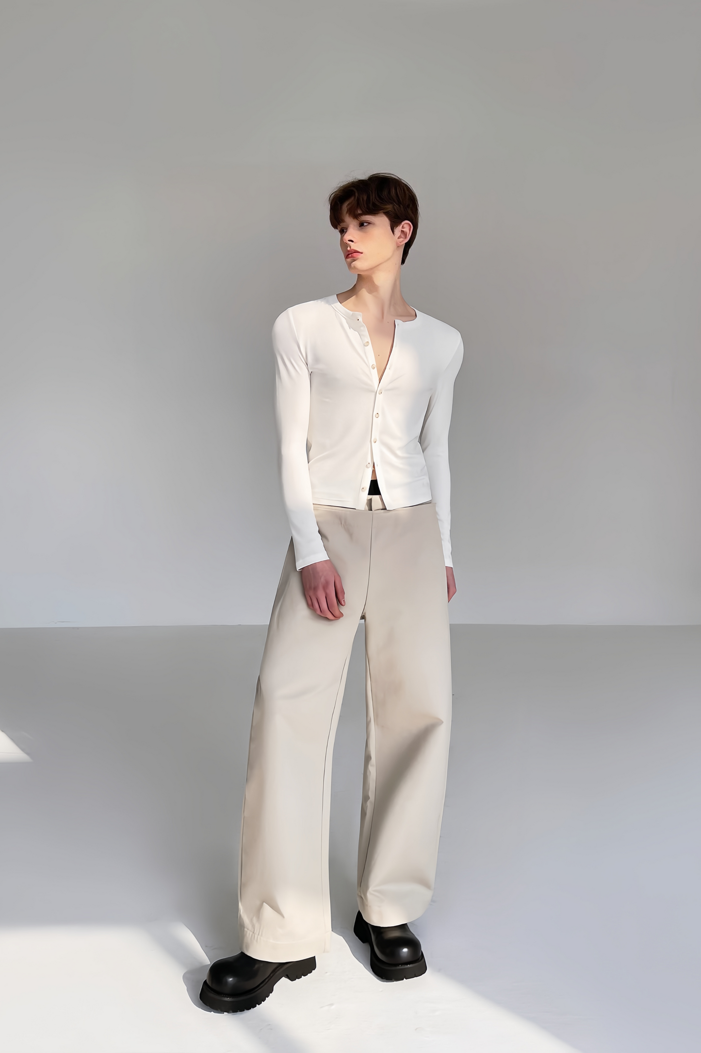 Georges white fitted design cardigan