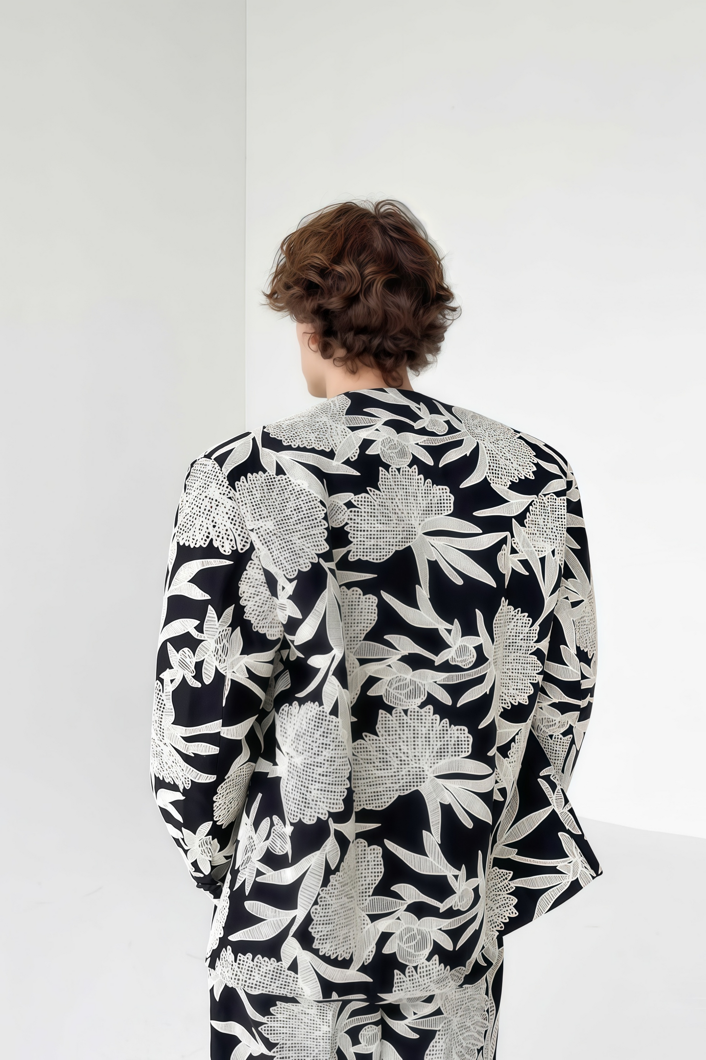 Viktor floral-embroidered suit