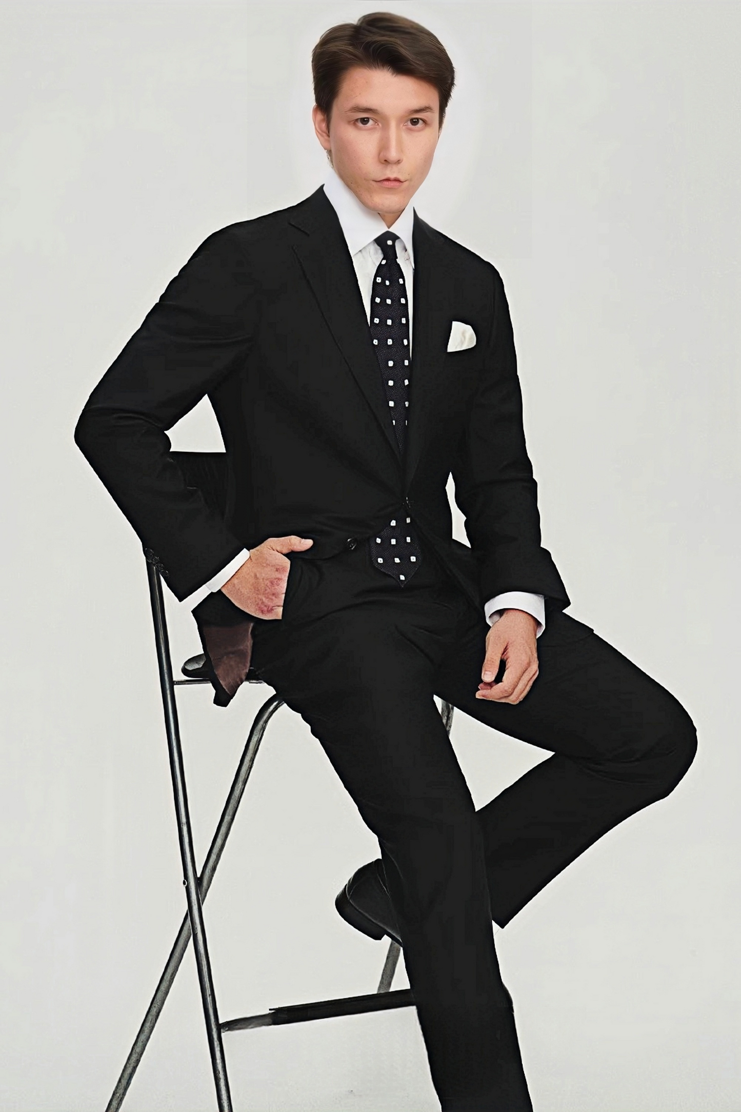 Soren black suit