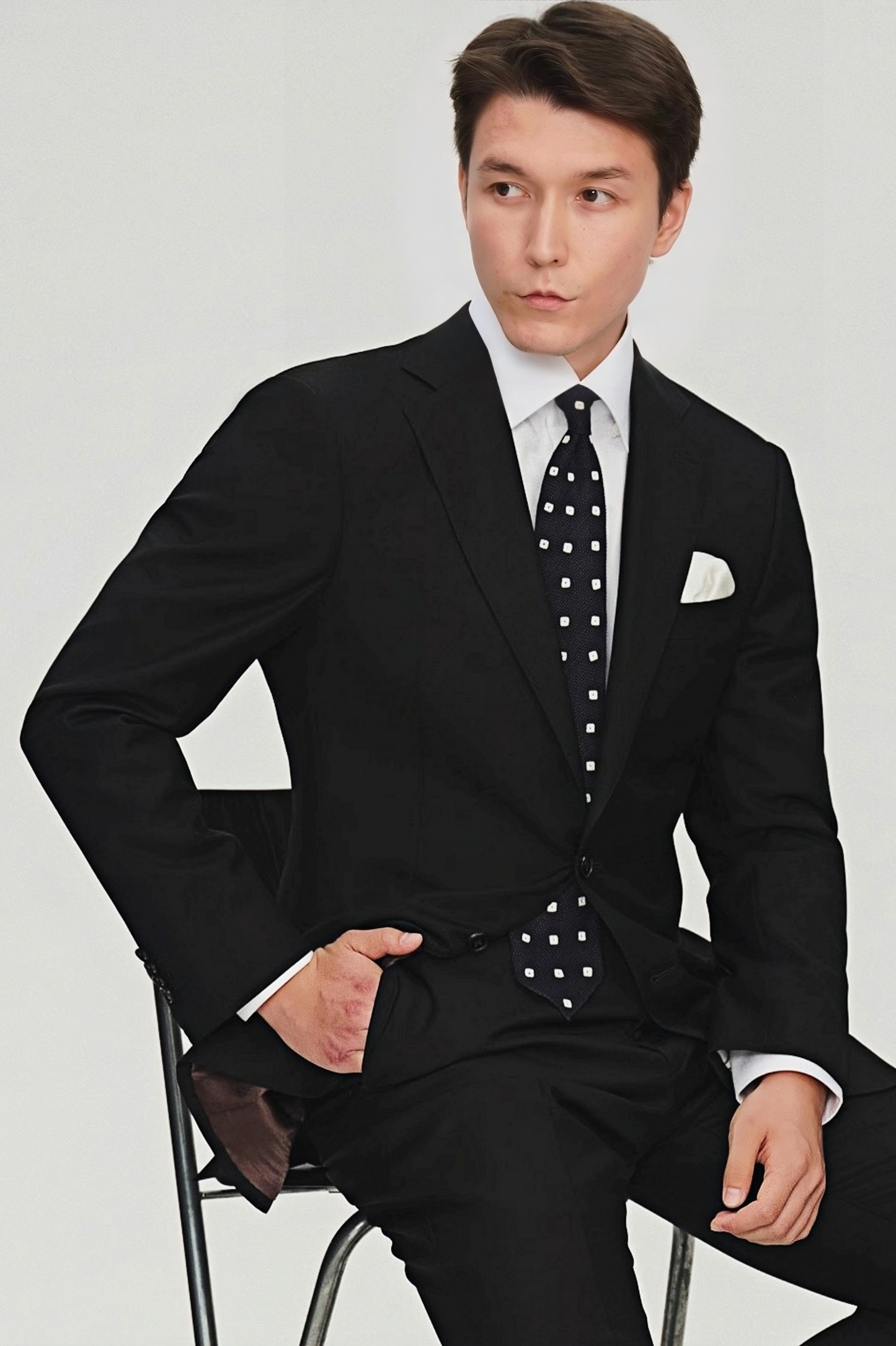 Soren black suit