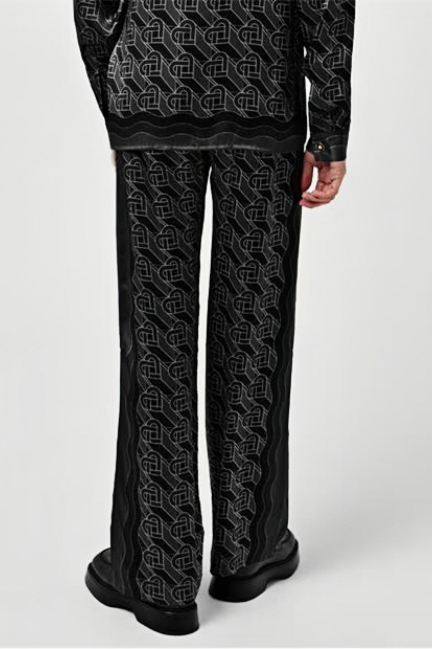 Augustin black graphic short